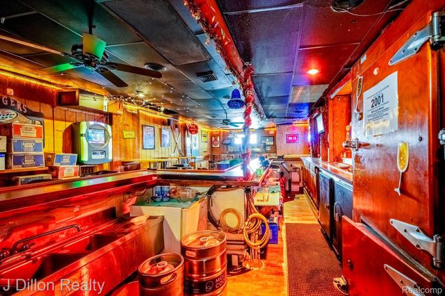 19430 W WARREN Avenue, Detroit, MI 48228