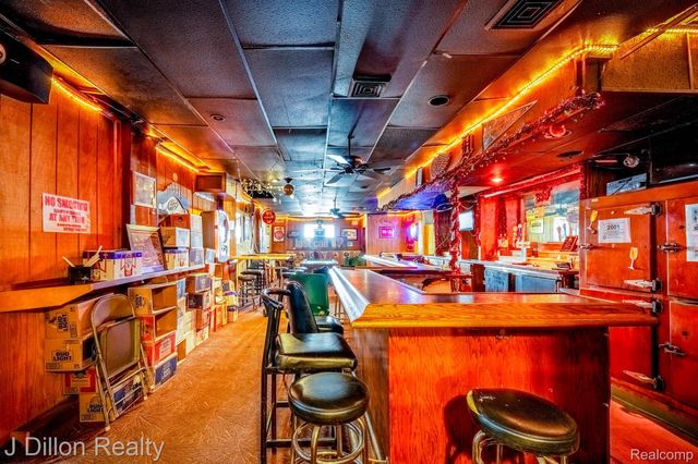 19430 W WARREN Avenue, Detroit, MI 48228