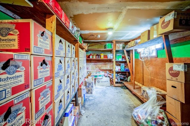 19430 W WARREN Avenue, Detroit, MI 48228