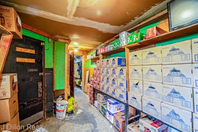 19430 W WARREN Avenue, Detroit, MI 48228