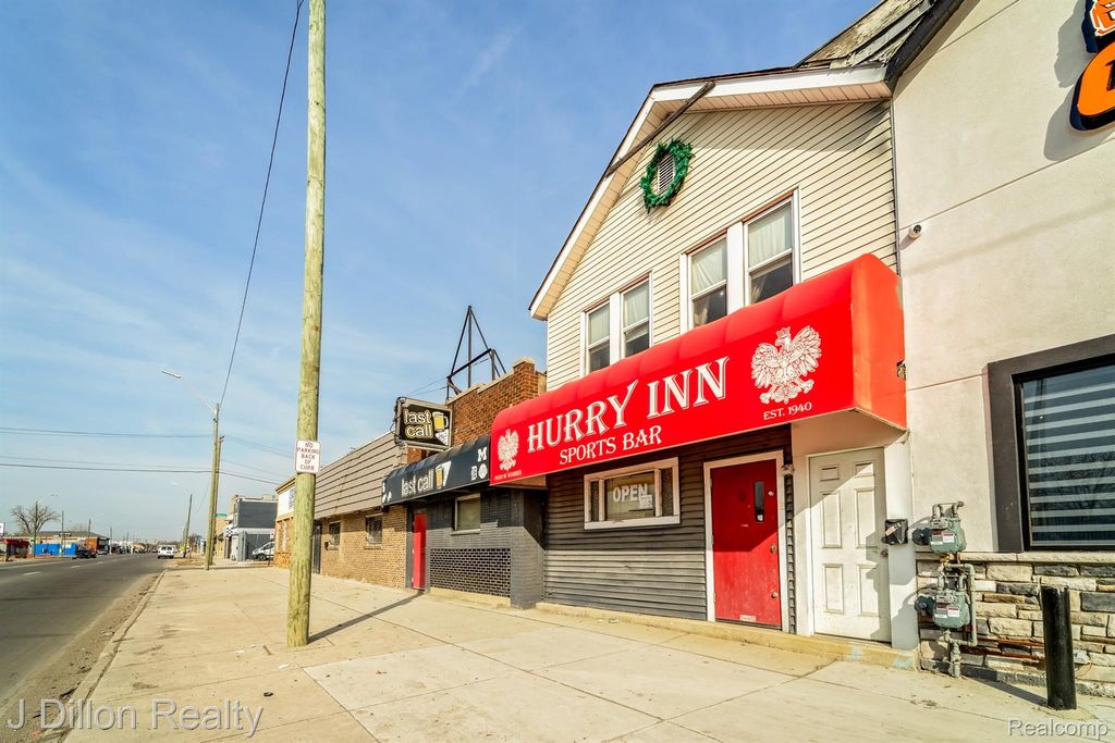 19430 W WARREN Avenue, Detroit, MI 48228