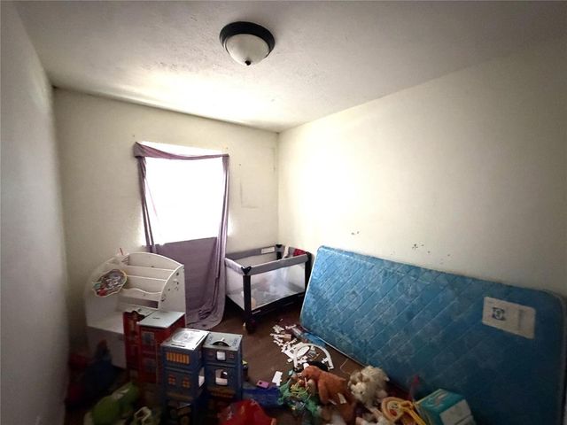 1819 W Midland Street, Shawnee, OK 74804
