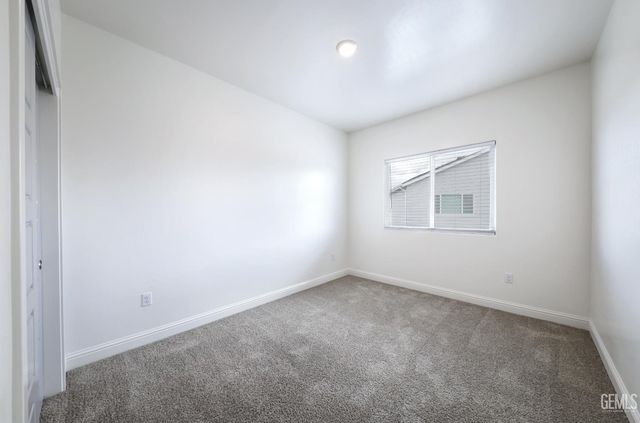 3307 Rustic Woods Lane, Shafter, CA 93263