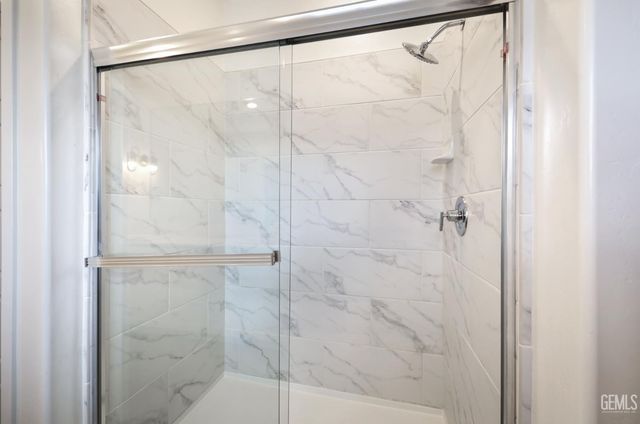 3307 Rustic Woods Lane, Shafter, CA 93263