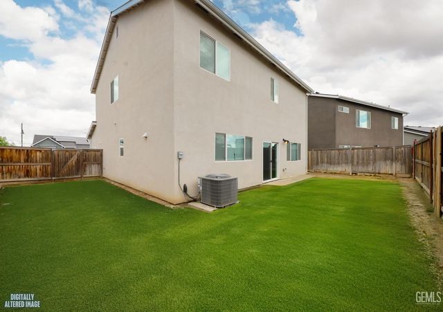 3307 Rustic Woods Lane, Shafter, CA 93263