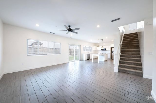 3307 Rustic Woods Lane, Shafter, CA 93263