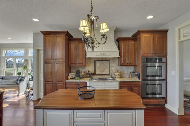 4607 Hirth Hill Road E, Grove City, OH 43123