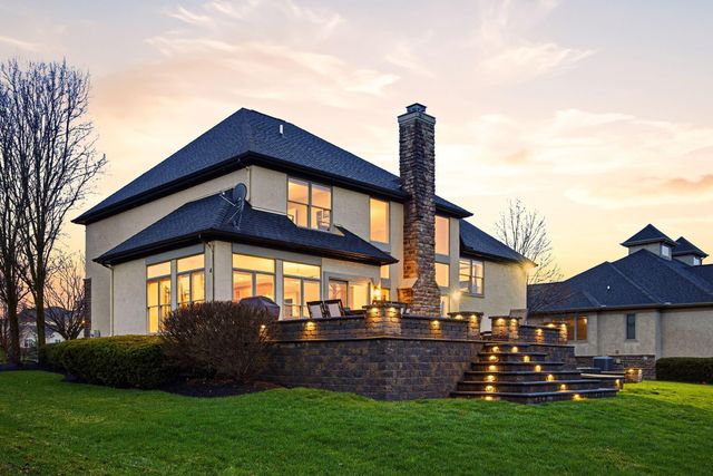4607 Hirth Hill Road E, Grove City, OH 43123