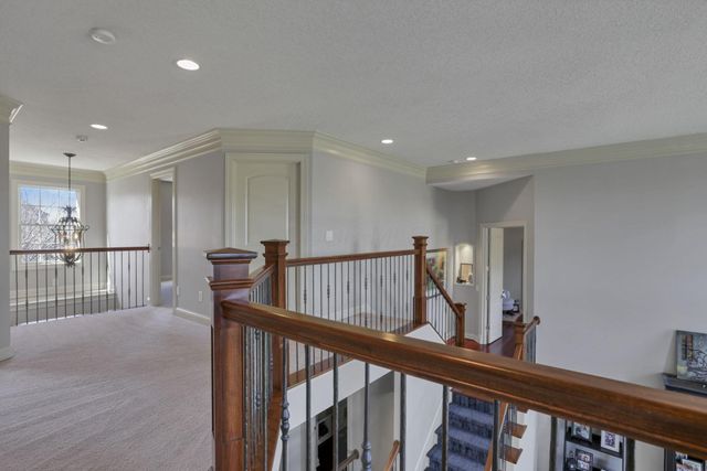 4607 Hirth Hill Road E, Grove City, OH 43123