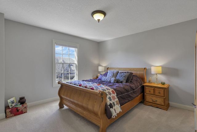4607 Hirth Hill Road E, Grove City, OH 43123