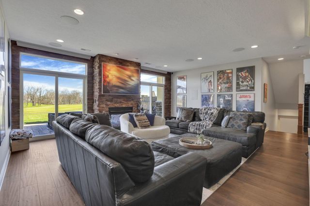 4607 Hirth Hill Road E, Grove City, OH 43123