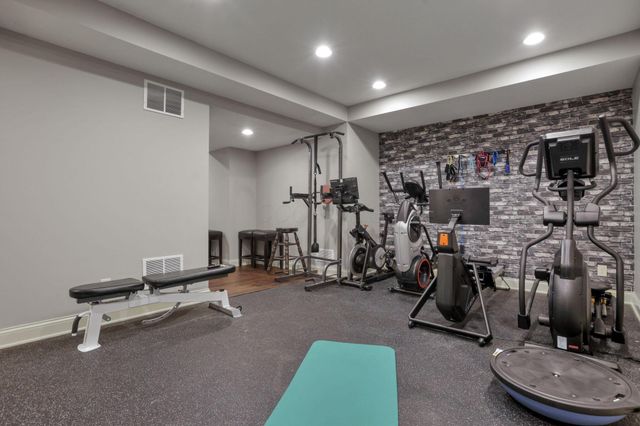 4607 Hirth Hill Road E, Grove City, OH 43123