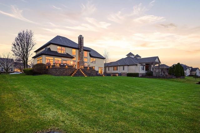 4607 Hirth Hill Road E, Grove City, OH 43123