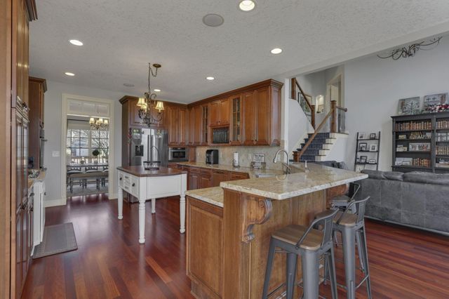 4607 Hirth Hill Road E, Grove City, OH 43123