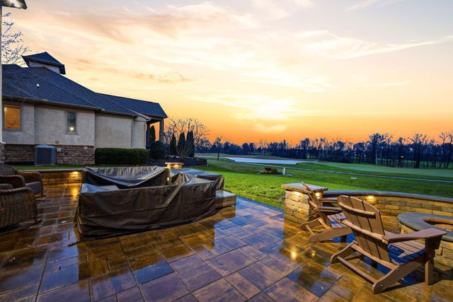 4607 Hirth Hill Road E, Grove City, OH 43123