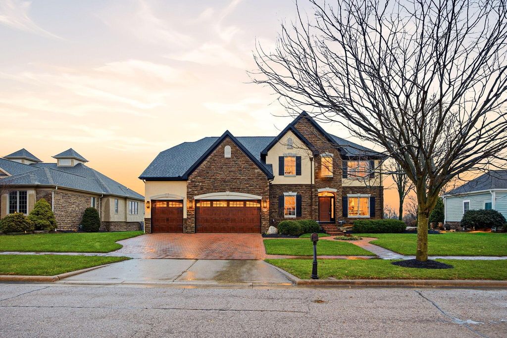 4607 Hirth Hill Road E, Grove City, OH 43123
