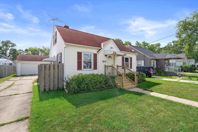 819 MULLET PLACE, Green Bay, WI 54304