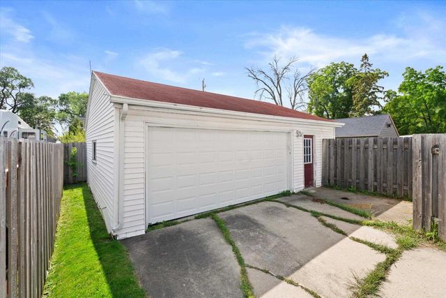 819 MULLET PLACE, Green Bay, WI 54304