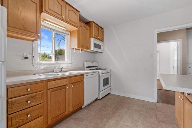 819 MULLET PLACE, Green Bay, WI 54304