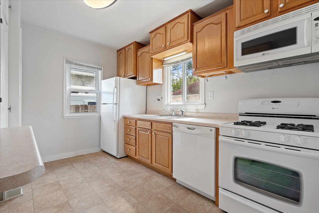 819 MULLET PLACE, Green Bay, WI 54304