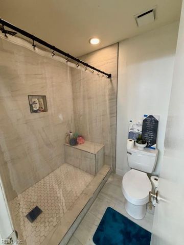 3221 Twinflower LN, Virginia Beach, VA 23453