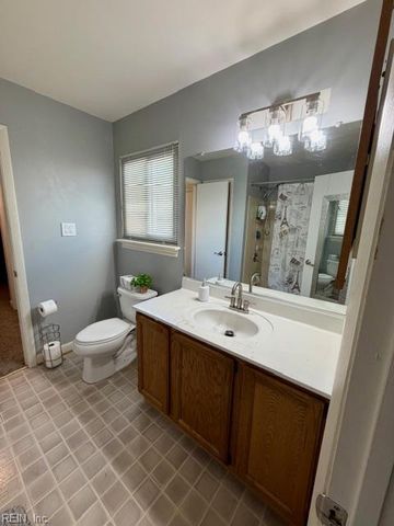 3221 Twinflower LN, Virginia Beach, VA 23453