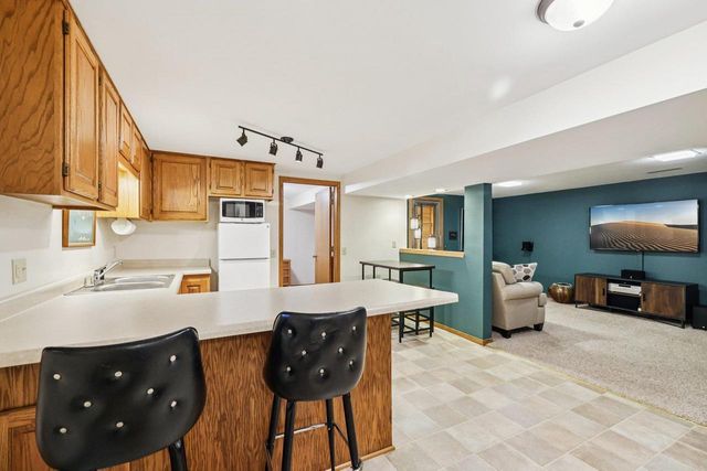 5525 Forge Drive, Madison, WI 53716