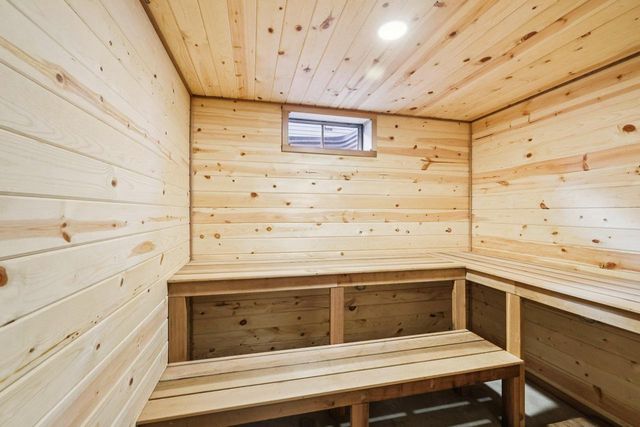 5525 Forge Drive, Madison, WI 53716