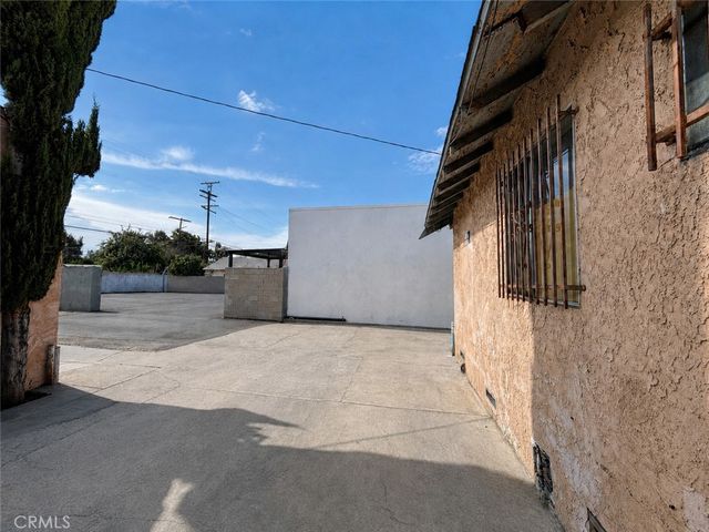 12008 Long Beach, Lynwood, CA 90262