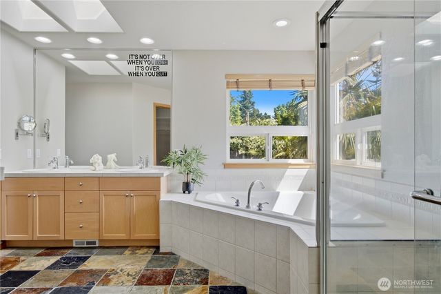 11902 SE 277th Street, Kent, WA 98030