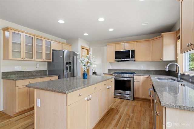 11902 SE 277th Street, Kent, WA 98030