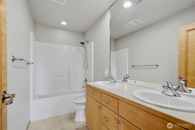 11902 SE 277th Street, Kent, WA 98030