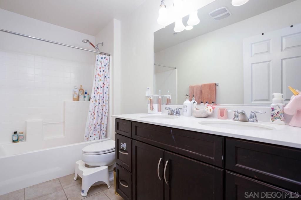 Image 15 of property listing at 13220 Midnight Star Way, Lakeside, CA 92040