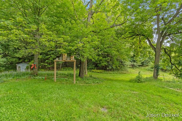 6181 10 Mile Road, Rockford, MI 49341