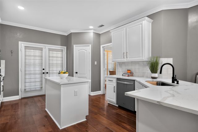 108 Windsor Drive, Murphy, TX 75094