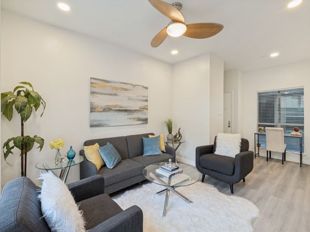 4221 Cole Avenue 102, Dallas, TX 75205