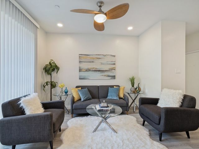 4221 Cole Avenue 102, Dallas, TX 75205