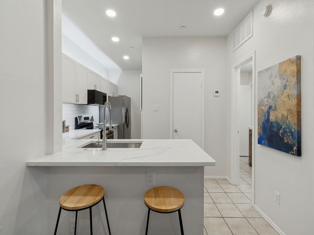 4221 Cole Avenue 102, Dallas, TX 75205