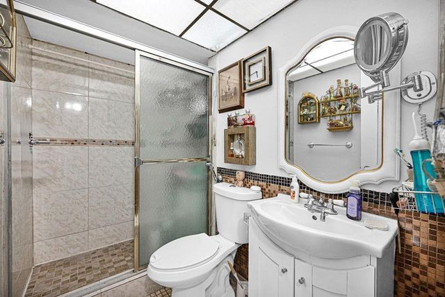 10442 Sunrise Lakes Boulevard 312, Sunrise, FL 33322