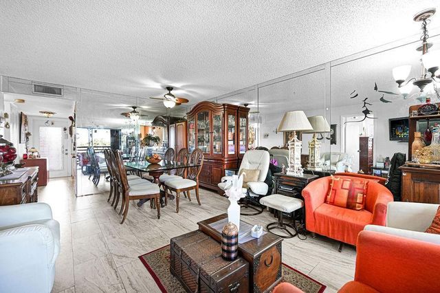 10442 Sunrise Lakes Boulevard 312, Sunrise, FL 33322