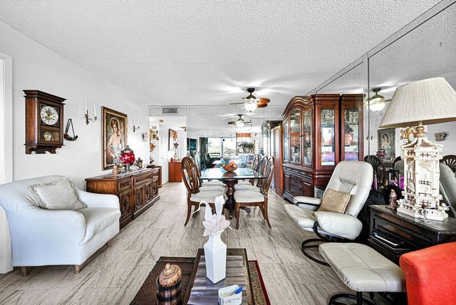 10442 Sunrise Lakes Boulevard 312, Sunrise, FL 33322