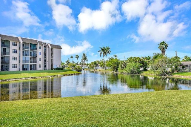 10442 Sunrise Lakes Boulevard 312, Sunrise, FL 33322