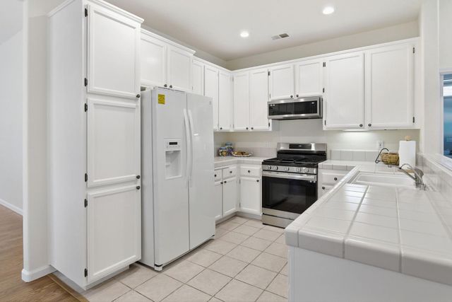 1837 Tahoe Pl, Davis, CA 95616