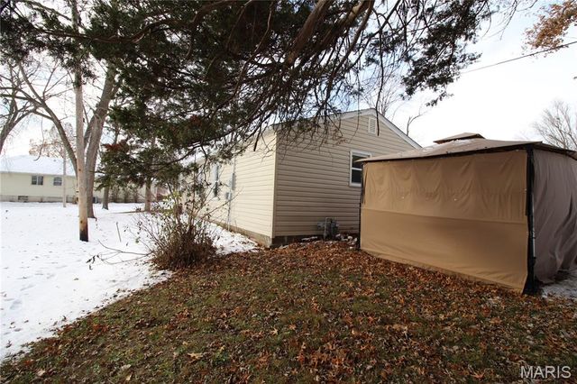 502 Sunset Lane, Montgomery City, MO 63361