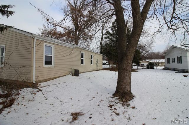 502 Sunset Lane, Montgomery City, MO 63361