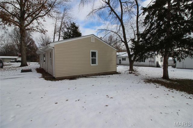 502 Sunset Lane, Montgomery City, MO 63361