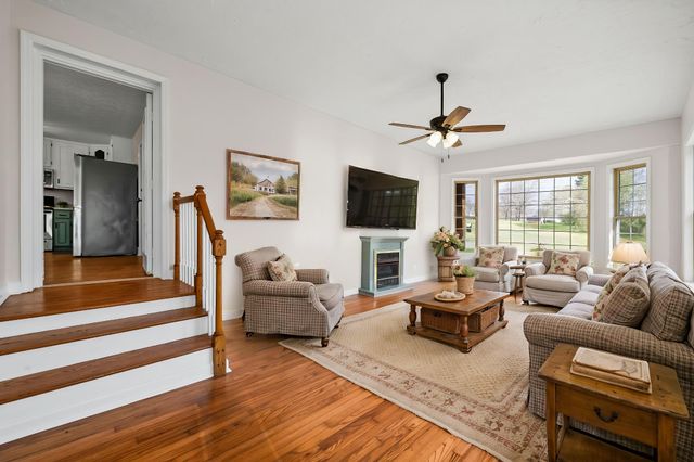 206 Maple St, Adams, TN 37010