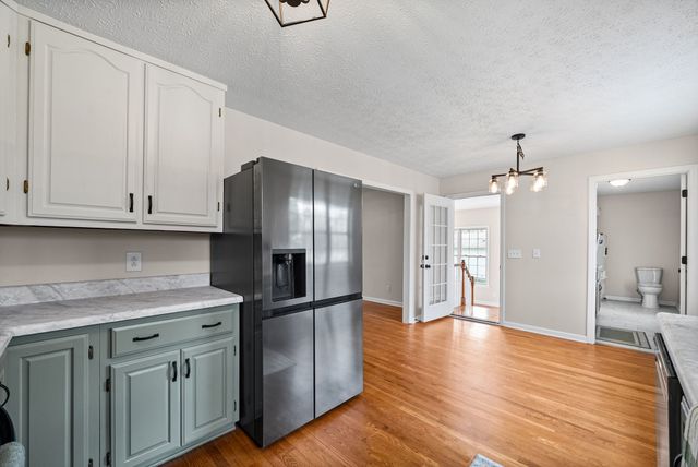 206 Maple St, Adams, TN 37010