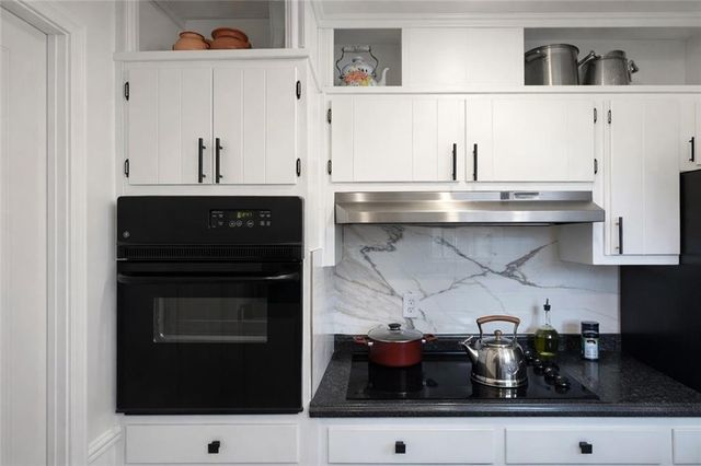 5036 Fox Forest Drive SW, Lilburn, GA 30047