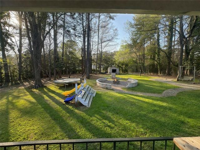 5036 Fox Forest Drive SW, Lilburn, GA 30047